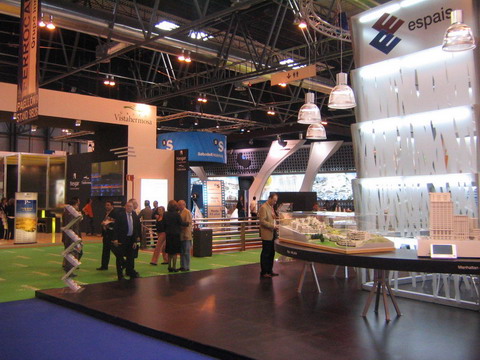 sima 07 stands